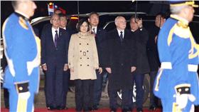 蔡英文抵巴拉圭（圖／中央社）