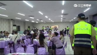 餐廳打烊變賭場　警上門賭客裝聚餐