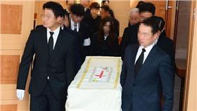 圖翻攝自엑스포츠뉴스 金成珉