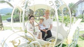 阿沁,女兒　圖／翻攝自阿沁臉書