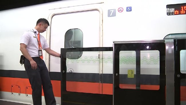 高鐵月台門爆瑕疵　旅客憂逃生受阻