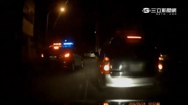 毒犯心虛拒捕闖紅燈　警追十公里逮人