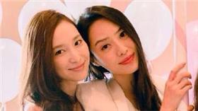 白歆惠香港產子　乾媽吳佩慈
（圖／白歆惠微博）