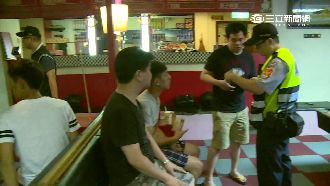 青春專案啟動　侯友宜帶隊突襲臨檢