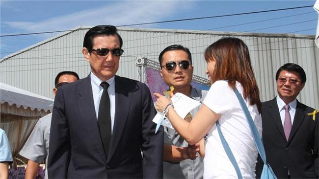 被問海軍誤射飛彈　馬吳沉默未表意見