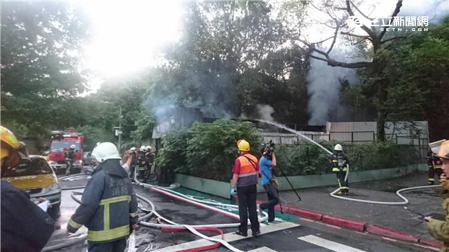 北市鐵皮屋遭祝融　屋內赫見1男焦屍