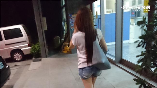 辦卡給渣男狂刷　櫃姐下海賣淫還卡債