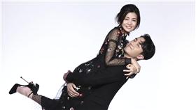 陳妍希、陳曉7月號封面／VOGUE提供