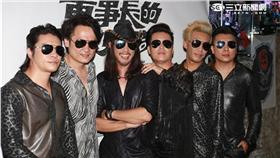 20160704-董事長樂團發片記者會 顏正國、李炳輝、流氓阿德站台16:9（鄭先生）