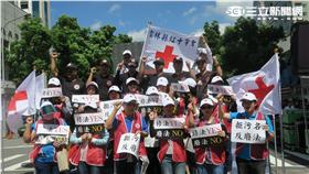 紅十字會陳情。（圖／記者盧素梅攝）