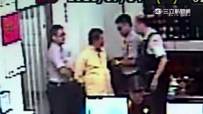 搶劫完到警局討茶喝　囂張男自投羅網