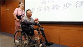 維冠倒塌生死兩隔　李宗典與女友冥婚