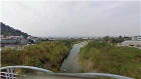 霧峰,乾溪（圖／翻攝自Google Map） 
https://www.google.com.tw/maps/@24.041073,120.7006754,3a,75y,255.4h,77.79t/data=!3m6!1e1!3m4!1sdXhpB050RmH7S7QAb2IfXA!2e0!7i13312!8i6656