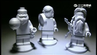 猜猜他是誰？3人偶陪「朱諾號」探勘