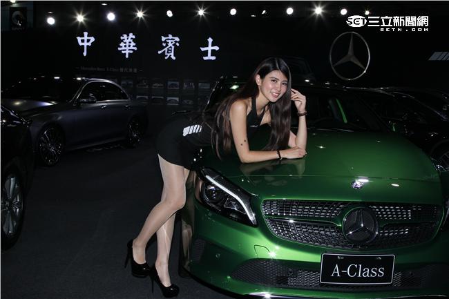 2016台北國際新車展正妹車模「小柯佳嬿」Ruby 。（記者邱榮吉/攝影）