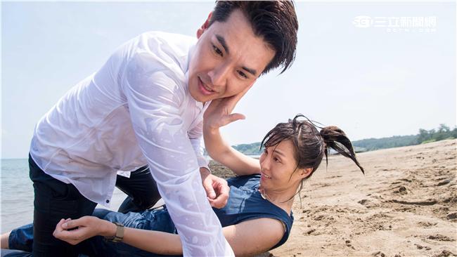 王傳一濕身英雄救美　卻慘被呼巴掌！