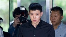 圖翻攝自FOCUSNEWS 朴有天