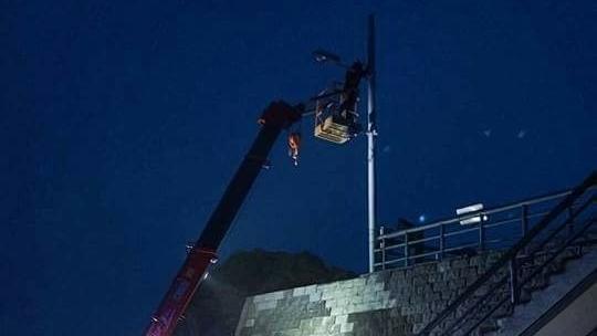 輿論壓力？合歡山光害路燈火速被拆除