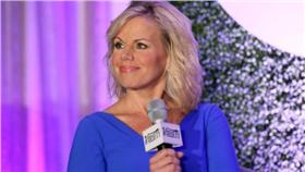 福斯前女主播卡爾森,艾爾斯 圖／翻攝自BBC,臉書