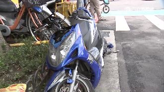 顧著與老公吵架　女駕駛暴衝撞9車