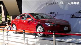 Tesla 特斯拉　快閃店　新光三越信義新天地
