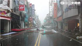 台東中華路滿目瘡痍（圖／當地民眾提供）