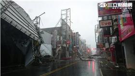 台東中華路滿目瘡痍（圖／當地民眾提供）