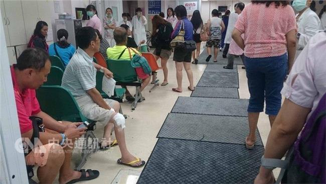 尼伯特發威　風災釀台東69人傷