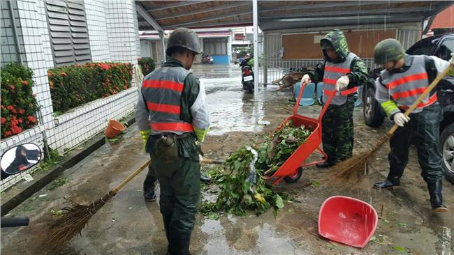 救災卻不敢喝水？民眾嘆軍和民距離遠