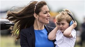  喬治小王子,Prince George,威廉王子,Prince William,凱特王妃,Kate Middleton,英國,皇室,空軍,操演,萌,萌娃-▲（圖／達志影像／路透社）16:9
