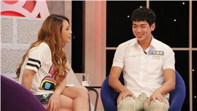 《美好年代》小甜甜、布魯斯、劉奕兒／中天提供