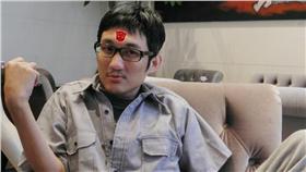 麥當勞,促銷,得來速,熟客卷,塑膠袋,獲利,A濫,模印刷(臉書 https://www.facebook.com/photo.php?fbid=10204919496243869&set=t.1134347465&type=3&theater)