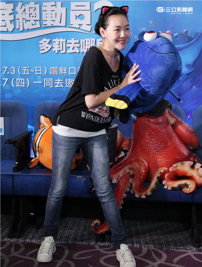 徐熙娣 (小S)出席電影「海底總動員2多莉去哪兒」慈善特映活動。（記者邱榮吉/攝影）


