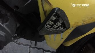 燈破、手把歪　機車托運一肚子火