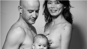 吳鳳全家福／怡佳娛樂提供