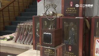 央廣轉型拼收入　蔣委員長麥克風3千