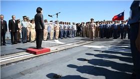 蔡英文總統視導海軍迪化艦（16:9）／總統府提供