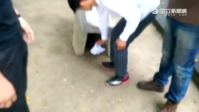 為千元酬勞當車手　2男當場遭警逮捕
