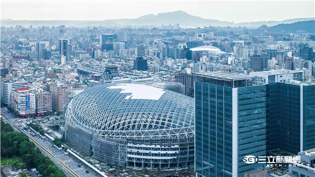 口水比雨大　林洲民颱風天不忘批遠雄