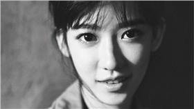 孟耿如臉書黑白大頭貼
翻攝自孟耿如臉書