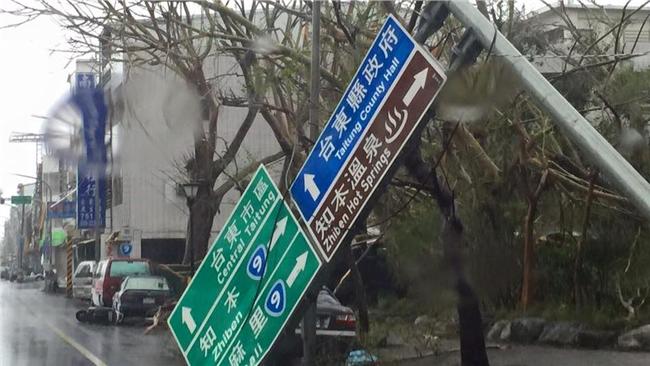 志工湧台東救災　台鐵明加開返北專車