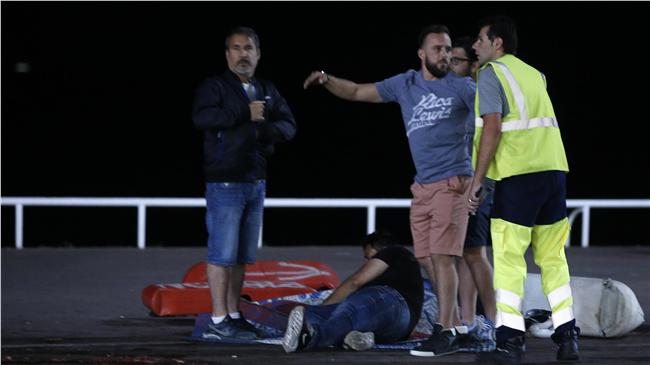 法國遭恐攻　民顫抖憶：卡車衝出輾人