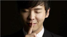 星星教授 安格斯
圖/微博