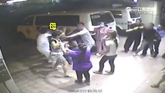 楊家說辭反覆　監視器還原急診暴力案