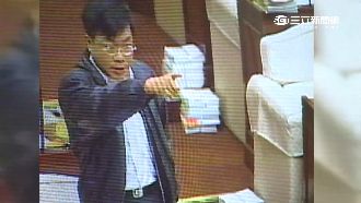 議會火爆浪子　李承龍曾毆賀陳旦入獄