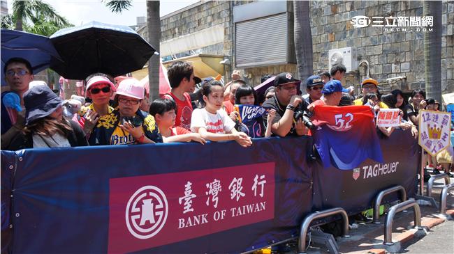 明星賽球員進場（圖／記者陳怡汝攝）