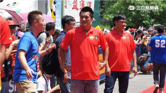 明星賽球員進場（圖／記者陳怡汝攝）
