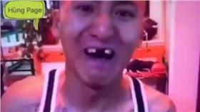 電鑽啃玉米（圖／翻攝自Real8臉書粉絲專頁）