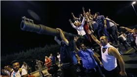 土耳其政變、坦克、抗議（圖／路透社／達志影像）