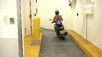 故意刁難？民怨運動中心停車格大縮水
